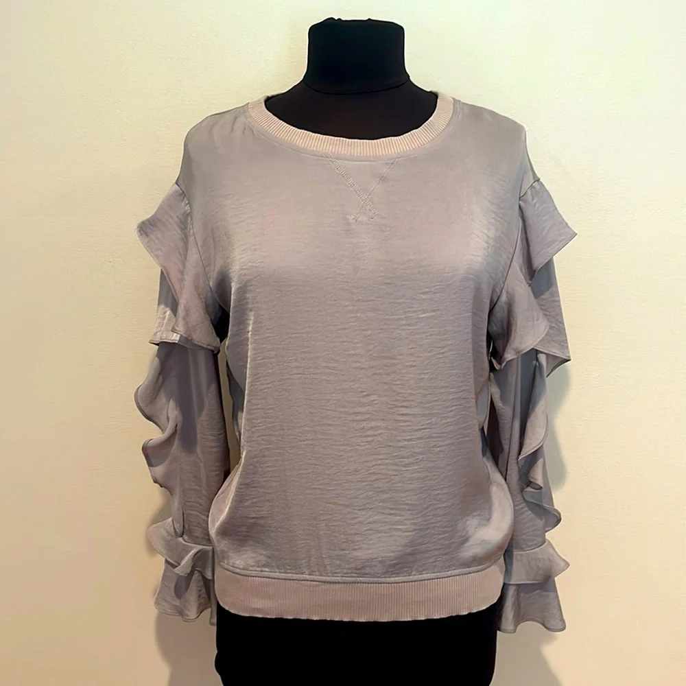 Express Top Ruffle Sleeves - Picture 1 of 8